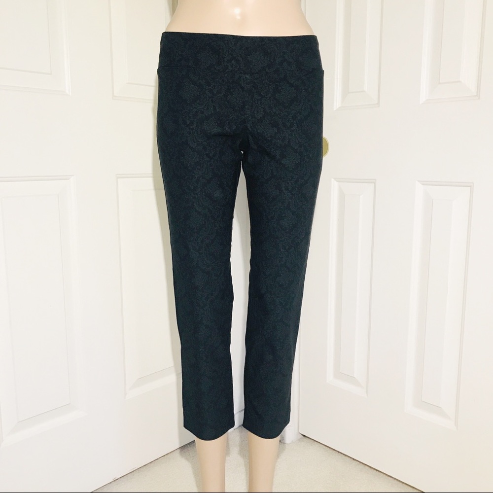 Margaret M pull on floral print skinny cropped XS